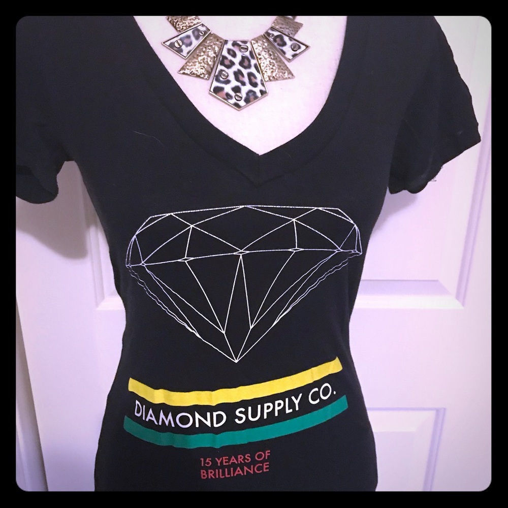 Women’s Diamond Tee